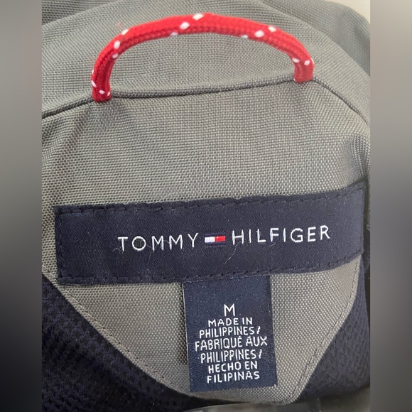 Tommy Hilfiger Durable Dark Grey Windbreaker Jacket ~ Medium ~ NWOT!! - Picture 3 of 7